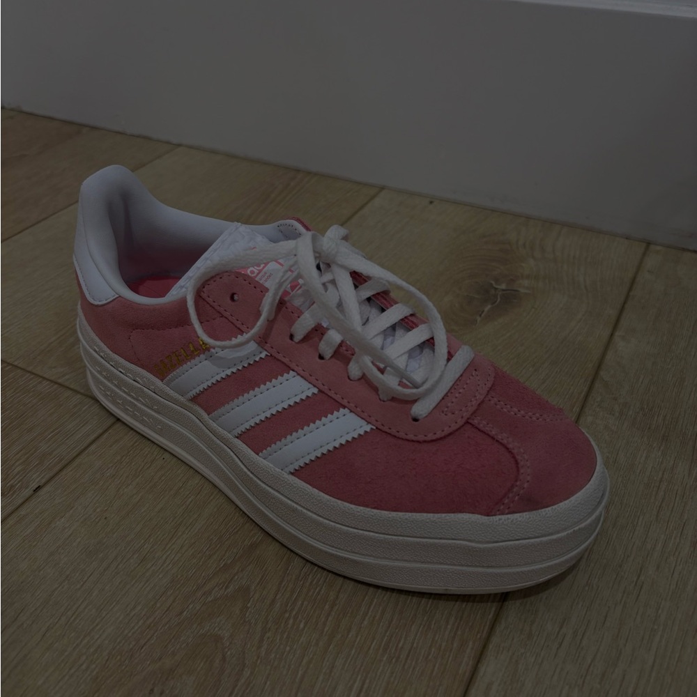 Adidas Women's Pink and White Sneakers